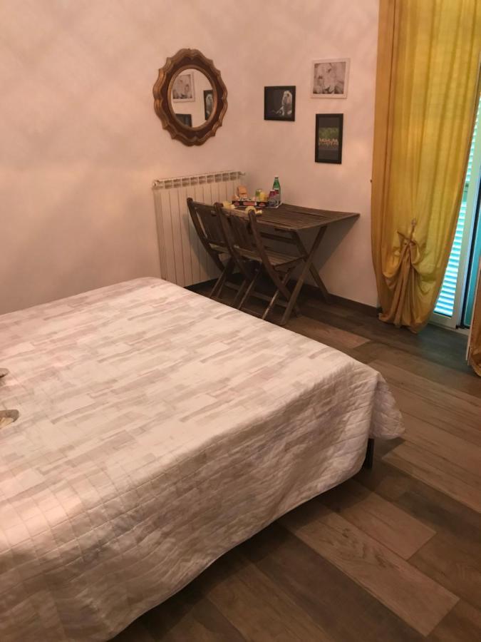 אלבניה Il Leone Bianco Affittacamere מראה חיצוני תמונה